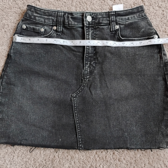 Black denim mini skirt - Picture 3 of 5
